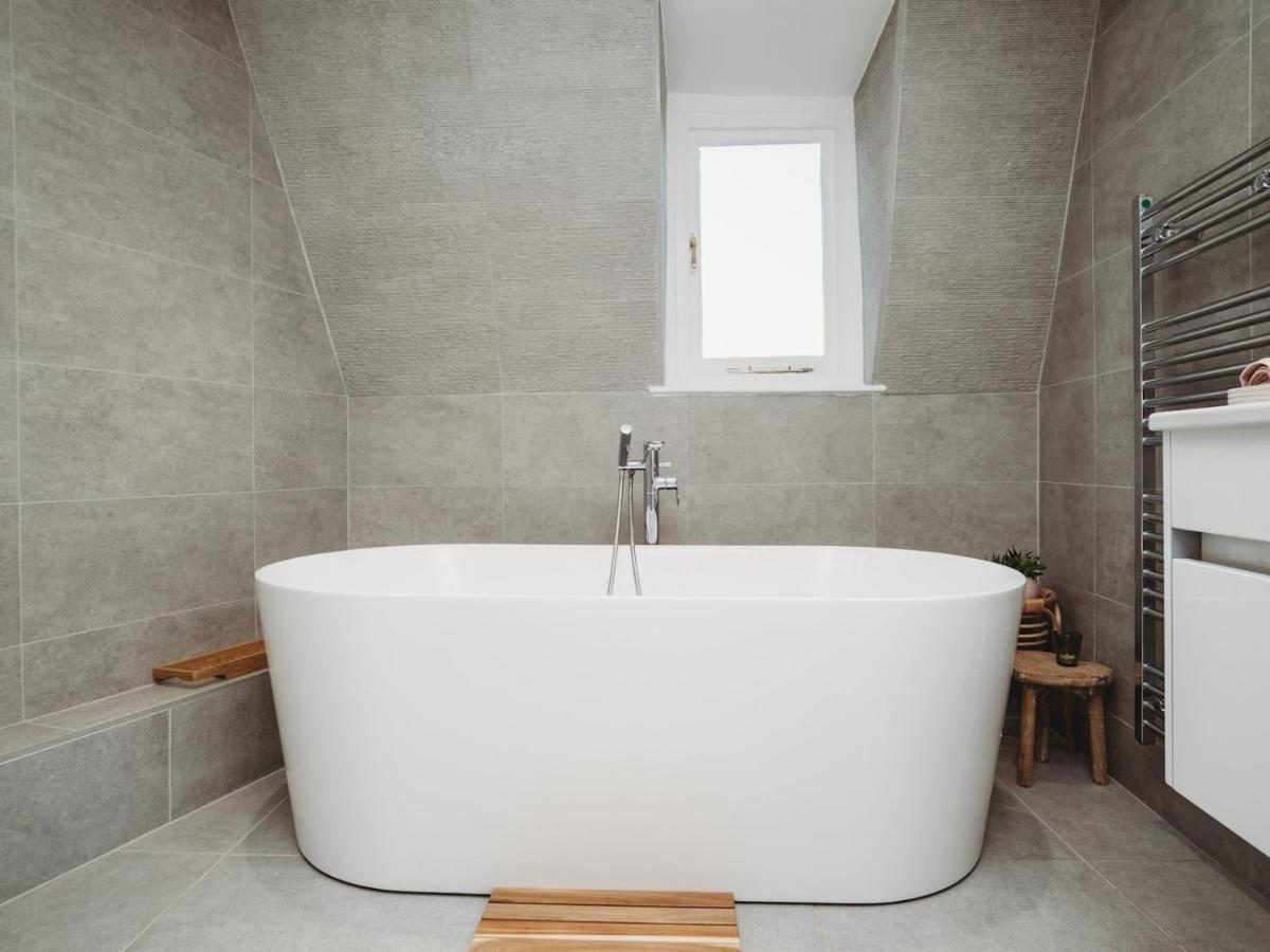 Pass The Keys Stylish 2 Bed Eco Flat In The Heart Of Bath Apartment Ngoại thất bức ảnh