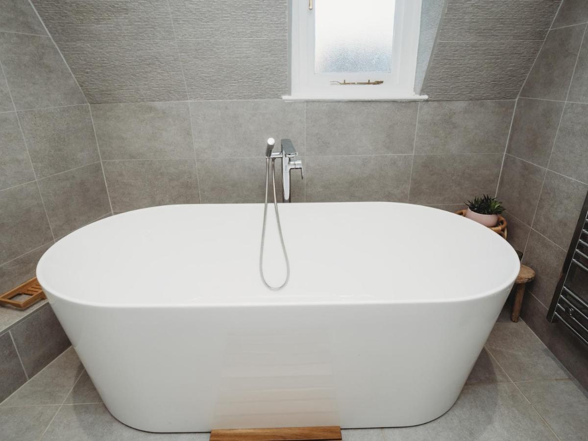 Pass The Keys Stylish 2 Bed Eco Flat In The Heart Of Bath Apartment Ngoại thất bức ảnh